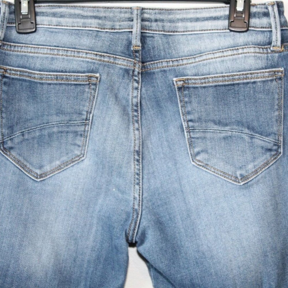Driftwood Boho Embroidered Hem Colette Jeans Medium Wash Women's Size 29 H12272 - Picture 6 of 9